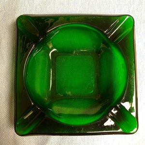ANTIQUE GREEN GLASS ASHTRAY  1980’s